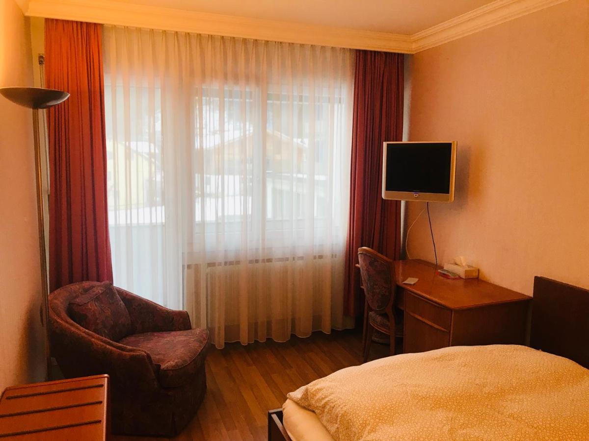 Parkhotel Bellevue Budget Hotel Lenk